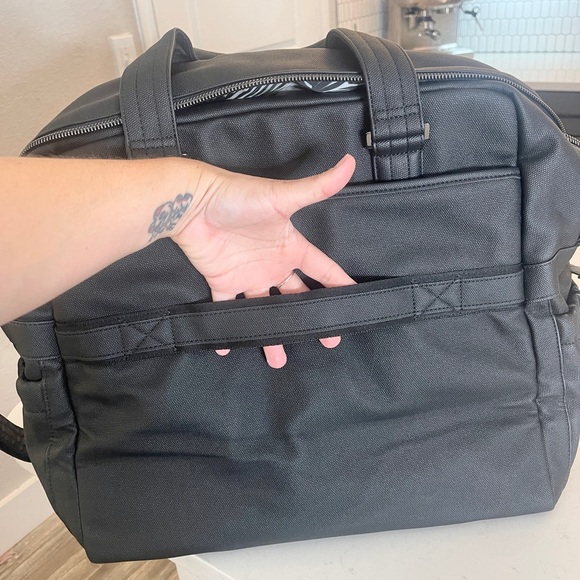 Lug Boxer Matte Luxe VL (Vegan Leather) in Black - Picture 12 of 13